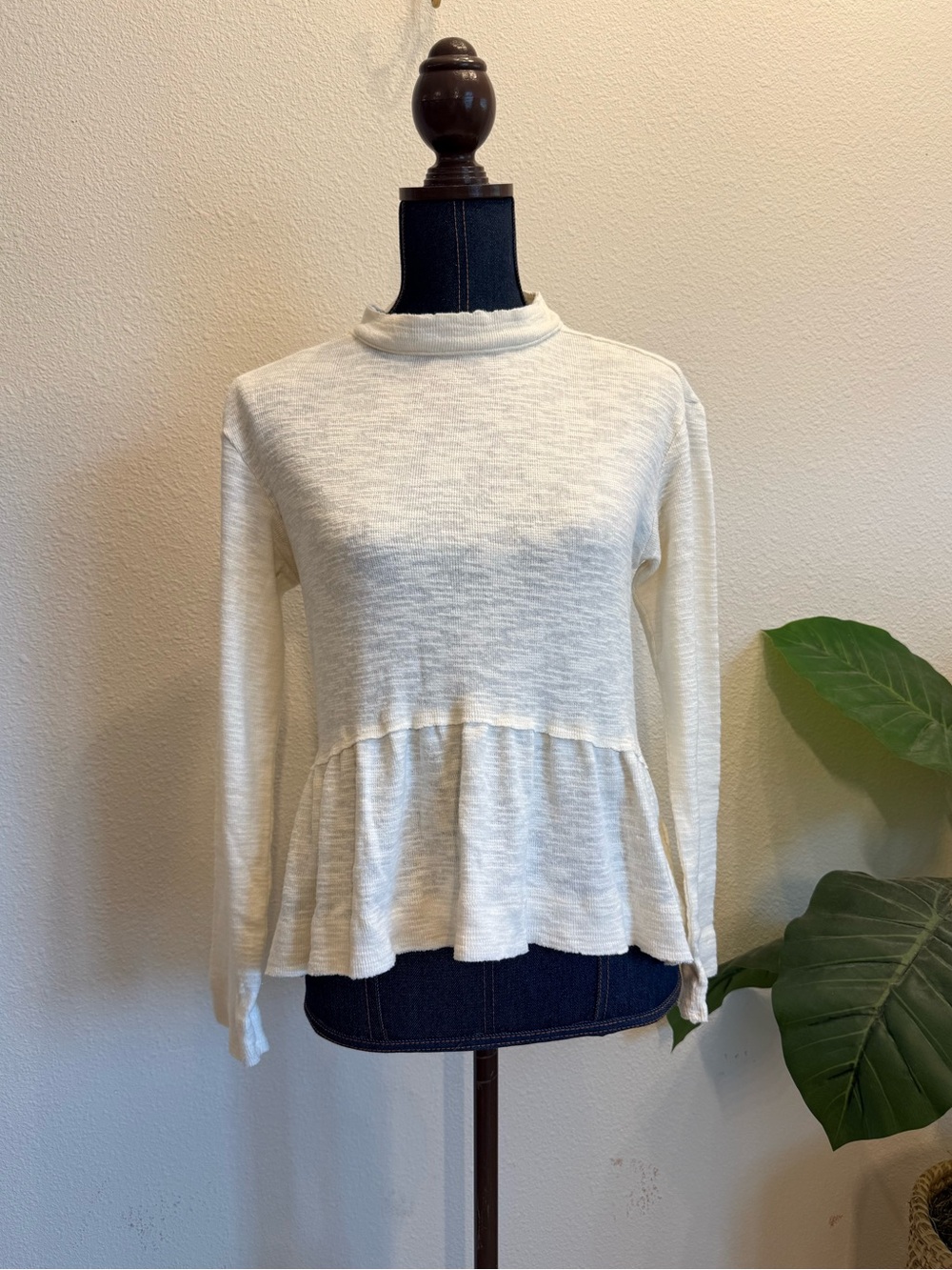 Anthropologie | Pilcro Peplum Cream Long Sleeve Top | Sz XS
